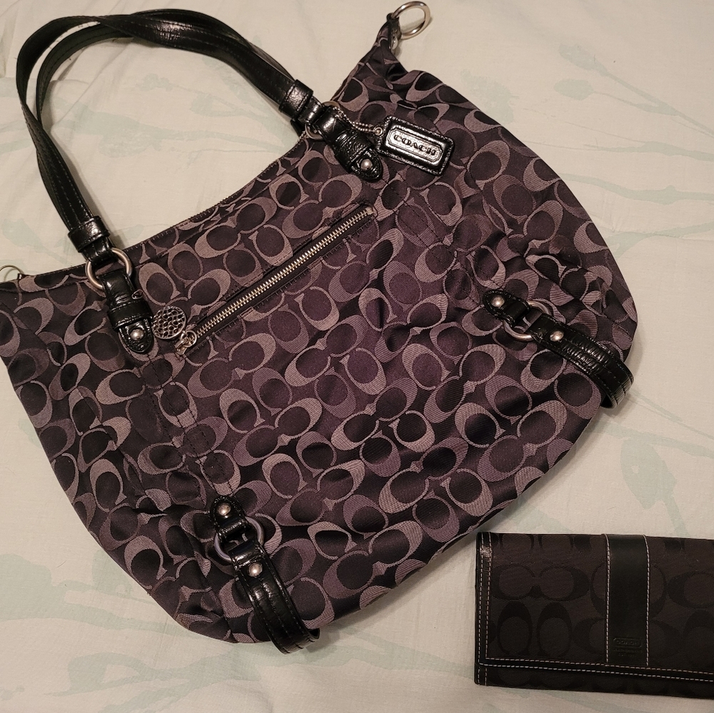 Coach purse and wallet set